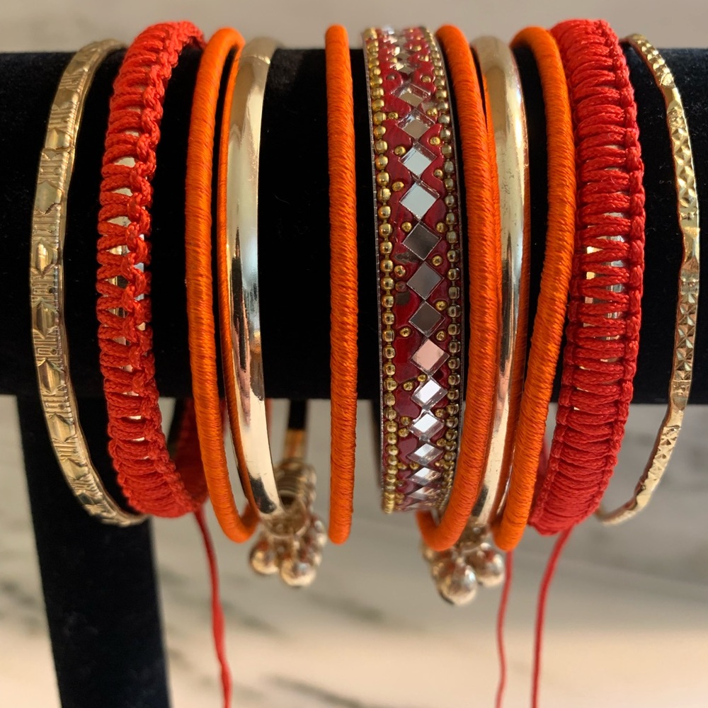 NWOT Gorgeous Bangle Bracelet Set